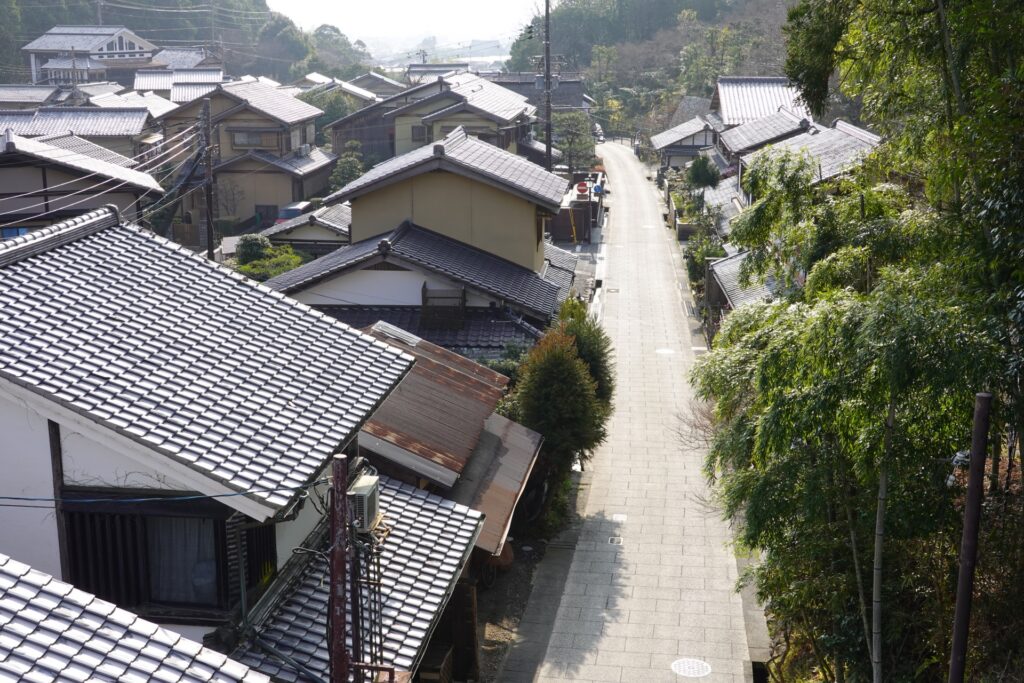 瓦屋根