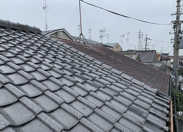 瓦屋根